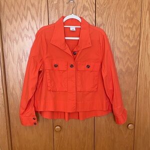 Cute short jacket good for cheering you up!